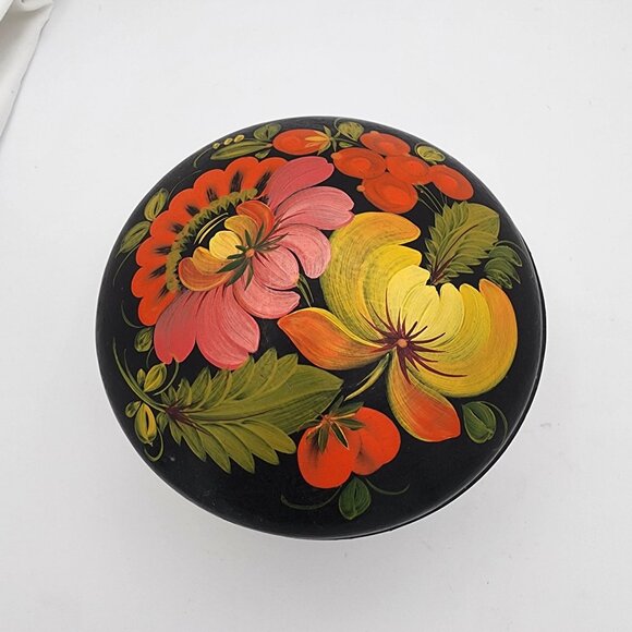 Hand-Painted Russian Floral Wooden Trinket Box With Lid - Picture 4 of 6